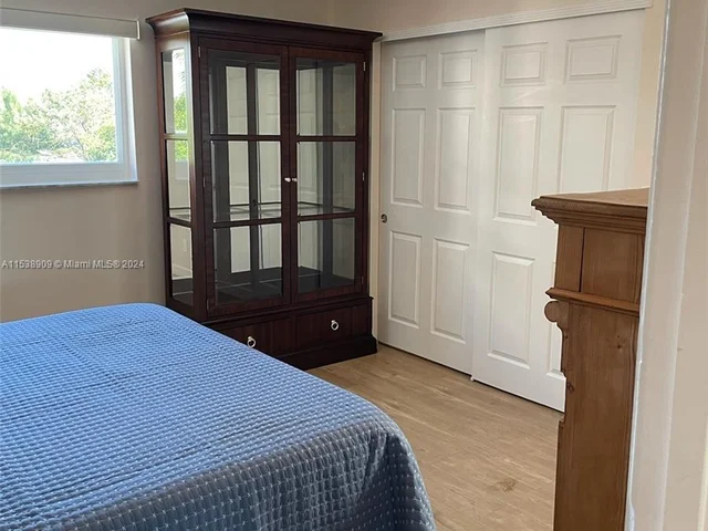 1086 SE 5th Ct, Dania Beach FL 33004