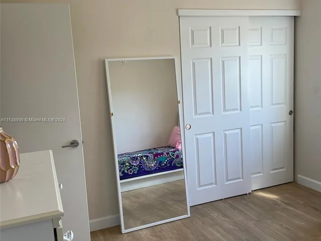 1086 SE 5th Ct, Dania Beach FL 33004