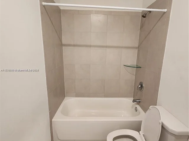 1471 SE 26th Rd, Homestead FL 33035