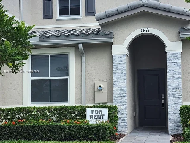 1471 SE 26th Rd, Homestead FL 33035