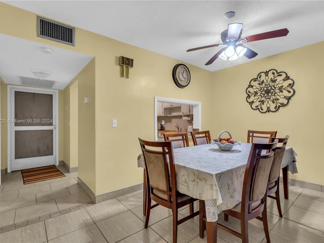 215 SE 3rd Ave # 201C, Hallandale Beach FL 33009