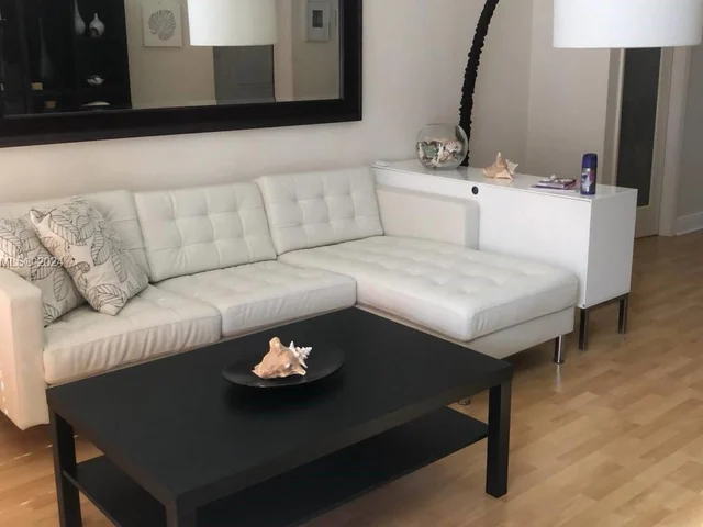 5600 Collins Ave # 9U, Miami Beach FL 33140