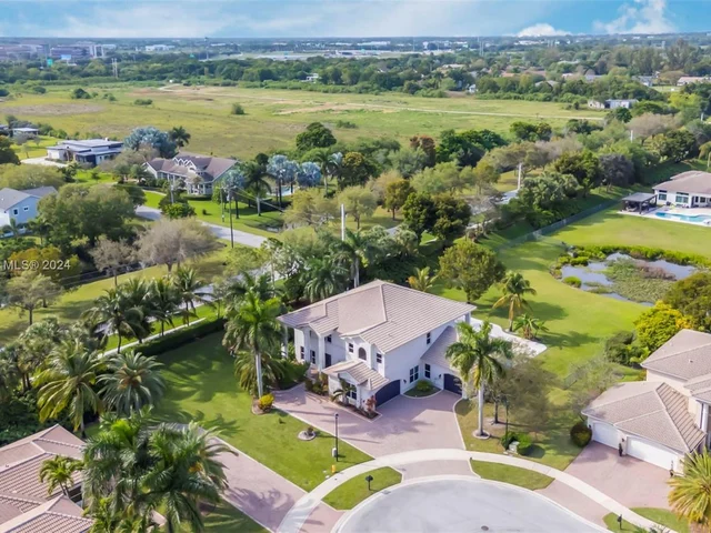 15355 SW 34th St, Davie FL 33331