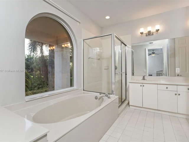 15355 SW 34th St, Davie FL 33331