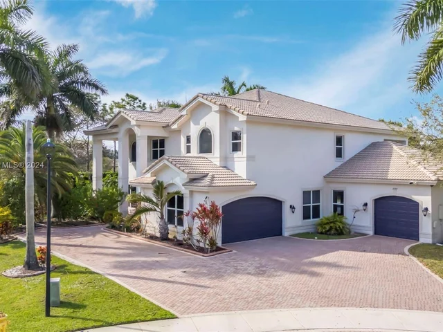 15355 SW 34th St, Davie FL 33331