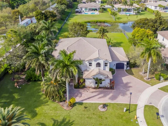 15355 SW 34th St, Davie FL 33331