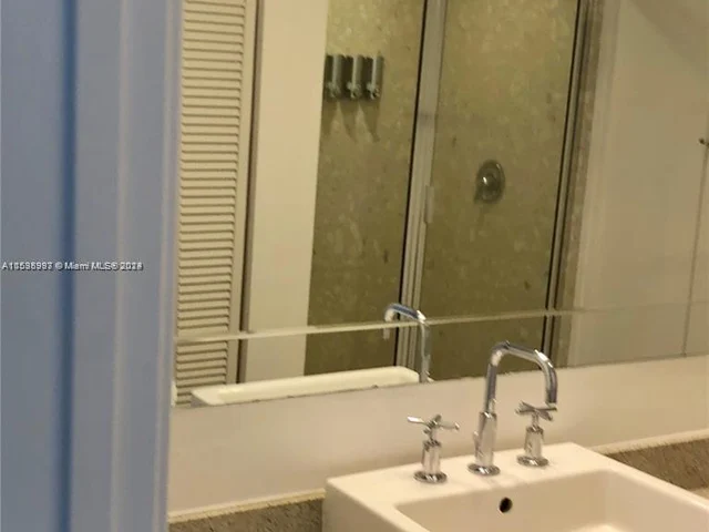 185 SW 7th St # 2900, Miami FL 33130