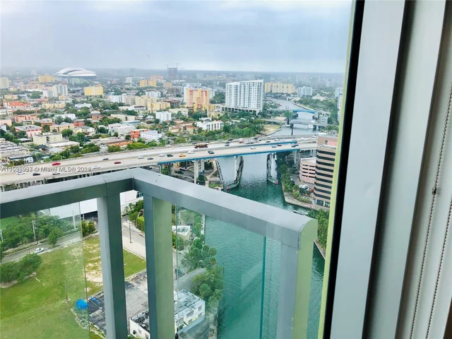 185 SW 7th St # 2900, Miami FL 33130