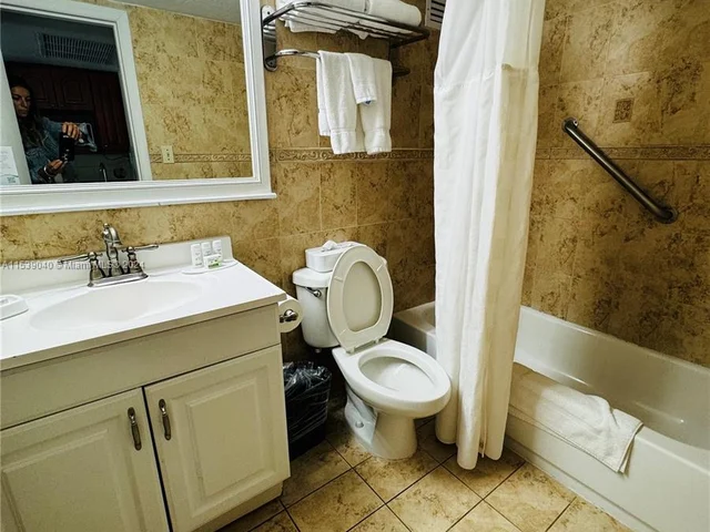 19201 Collins Ave # 737, Sunny Isles Beach FL 33160