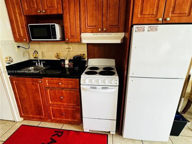 19201 Collins Ave # 737, Sunny Isles Beach FL 33160