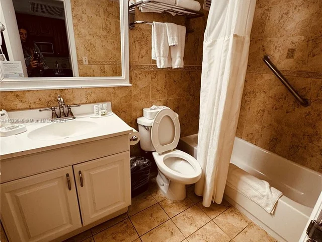 19201 Collins Ave # 737, Sunny Isles Beach FL 33160