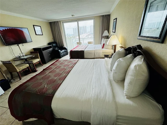 19201 Collins Ave # 737, Sunny Isles Beach FL 33160