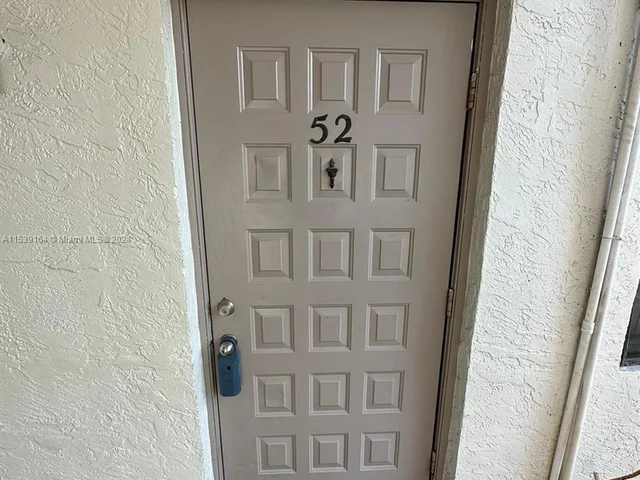 11152 W Sample Rd # 11152, Coral Springs FL 33065