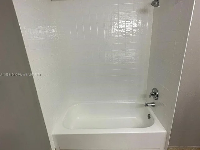 11152 W Sample Rd # 11152, Coral Springs FL 33065