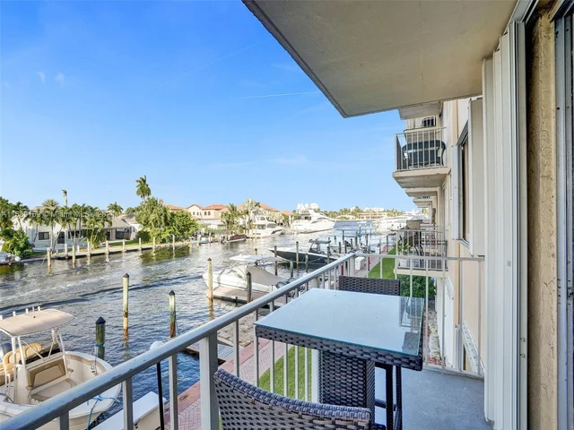 1777 SE 15th St # 217, Fort Lauderdale FL 33316