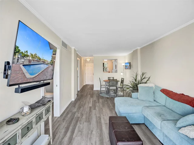 1777 SE 15th St # 217, Fort Lauderdale FL 33316