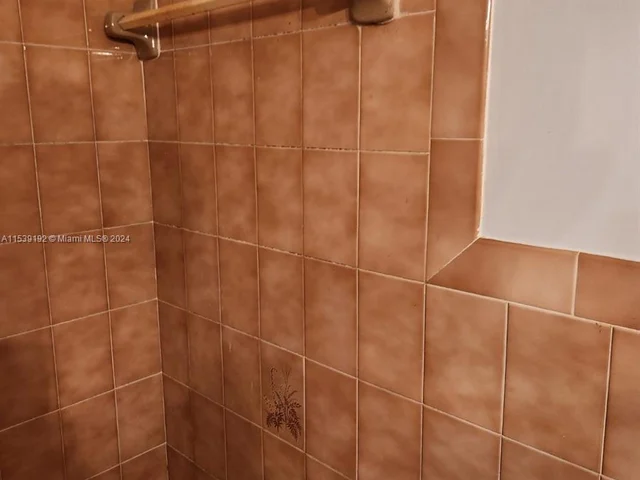 11561 NW 87th Pl, Hialeah Gardens FL 33018