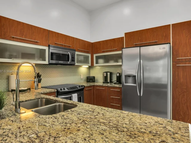 781 NE 4th Ave # 781, Fort Lauderdale FL 33304