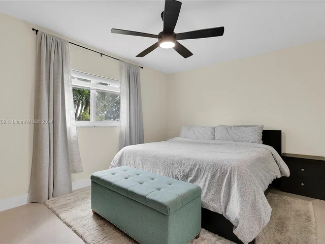 7304 Westwood Dr, Tamarac FL 33321