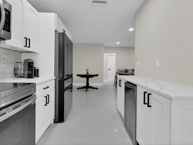 7304 Westwood Dr, Tamarac FL 33321