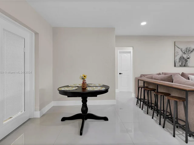 7304 Westwood Dr, Tamarac FL 33321