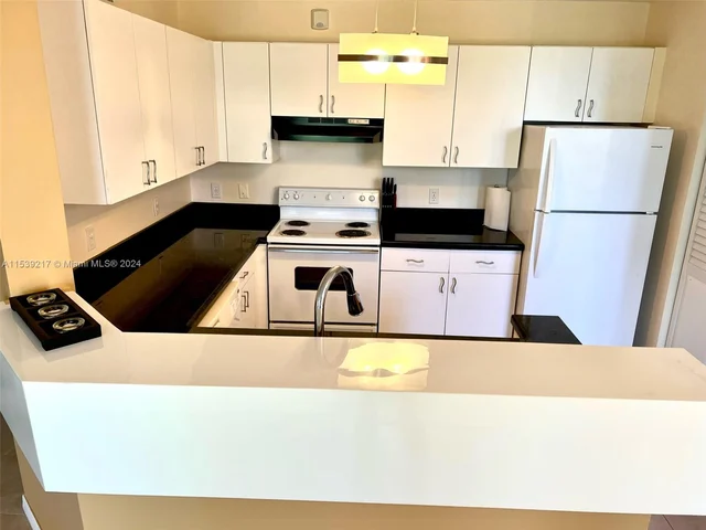 19999 E Country Club Dr # 1304, Aventura FL 33180