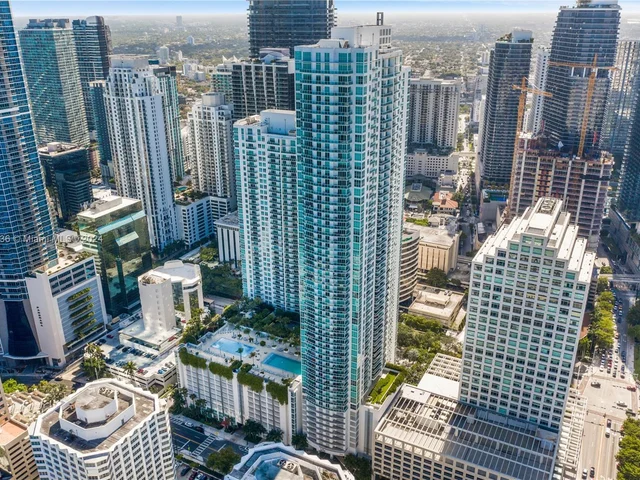 950 Brickell Bay Dr # 3008, Miami FL 33131