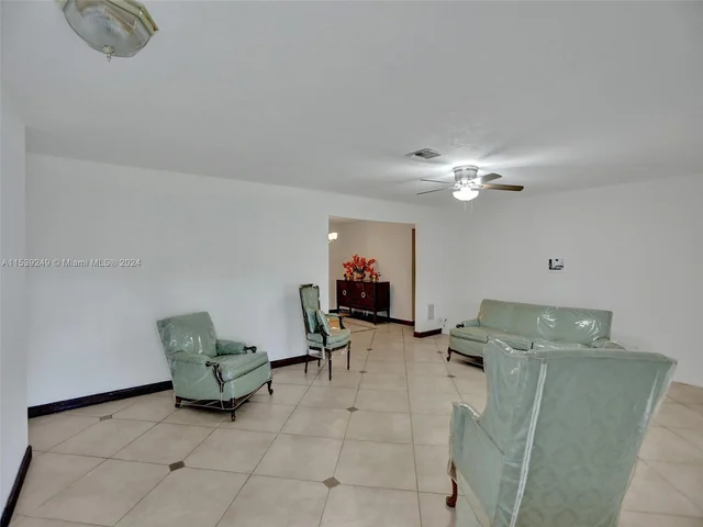 4100 NW 113th Ave, Coral Springs FL 33065
