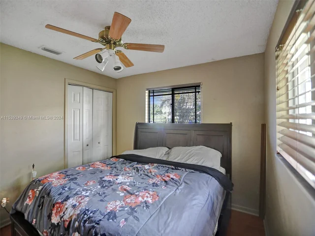 4100 NW 113th Ave, Coral Springs FL 33065