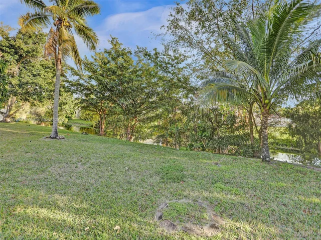 4100 NW 113th Ave, Coral Springs FL 33065