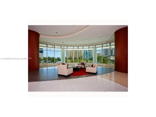 300 S Biscayne Blvd # 2805, Miami FL 33131