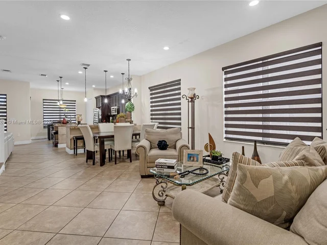 9715 W 32nd Ln, Hialeah FL 33018