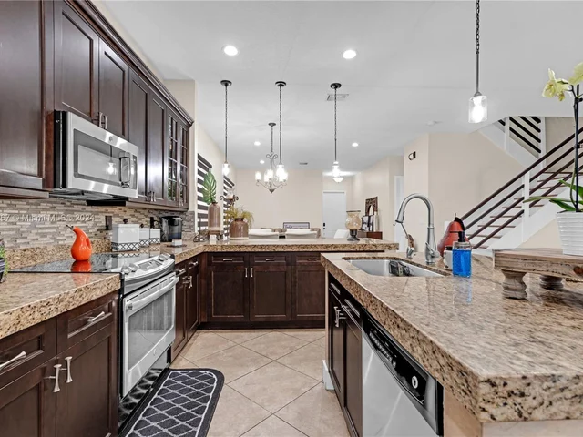 9715 W 32nd Ln, Hialeah FL 33018