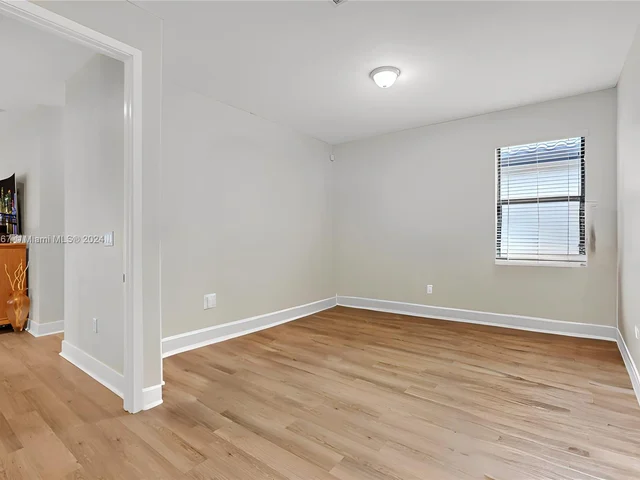 9715 W 32nd Ln, Hialeah FL 33018