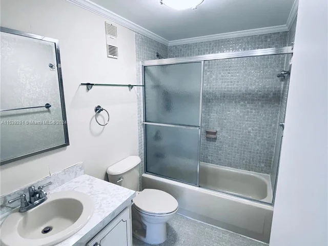 110 Salamanca Ave # 303, Coral Gables FL 33134