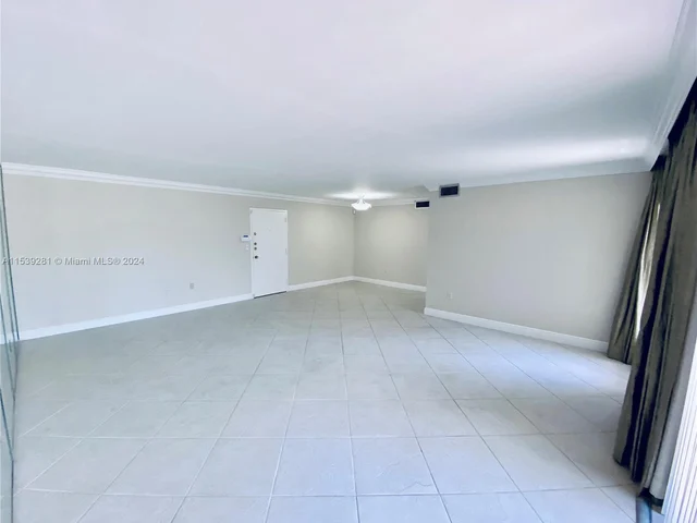 110 Salamanca Ave # 303, Coral Gables FL 33134