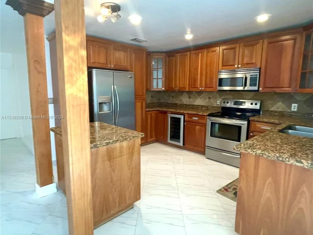 2851 River Run Ter, Miramar FL 33025