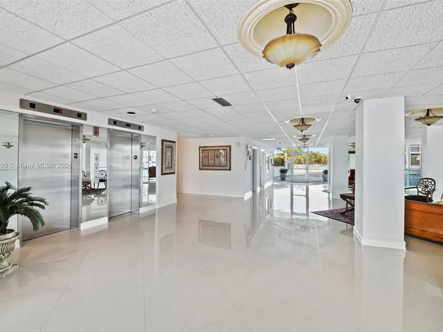 2715 N Ocean Blvd # 7C, Fort Lauderdale FL 33308