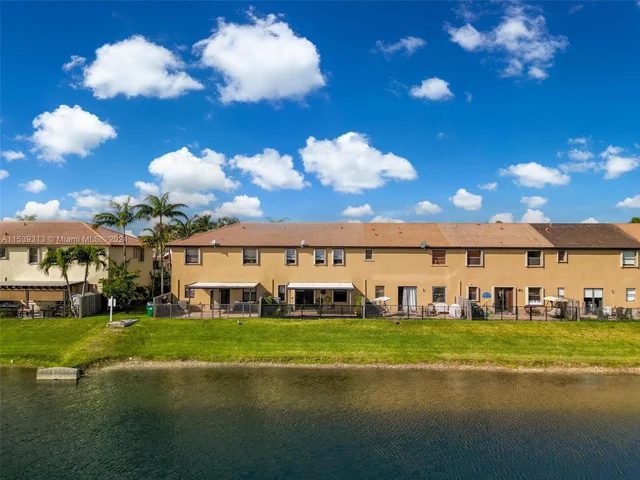 11244 SW 238th St, Homestead FL 33032