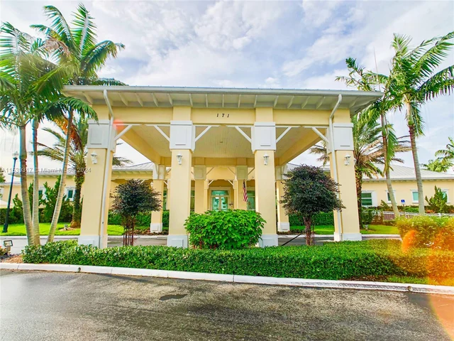 3449 NE 4th St, Homestead FL 33033