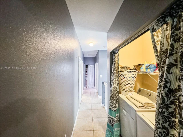 3449 NE 4th St, Homestead FL 33033