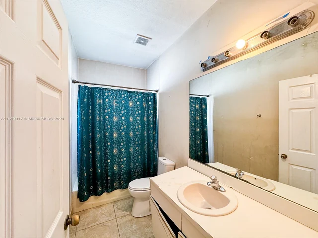 3449 NE 4th St, Homestead FL 33033