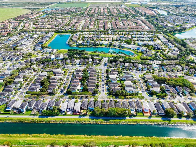 3449 NE 4th St, Homestead FL 33033