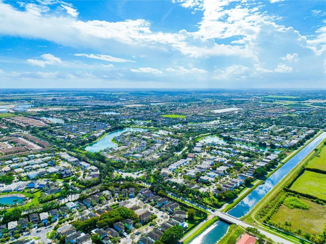 3449 NE 4th St, Homestead FL 33033