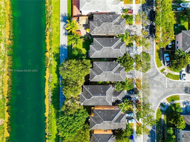 3449 NE 4th St, Homestead FL 33033