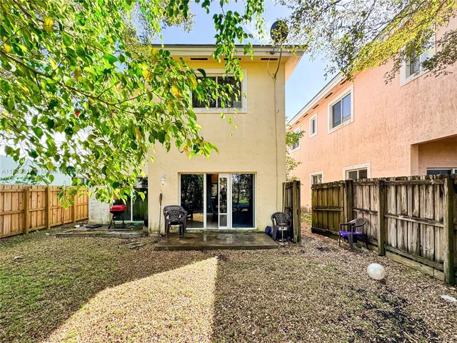 3449 NE 4th St, Homestead FL 33033