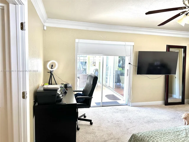 3908 Jefferson St, Hollywood FL 33021