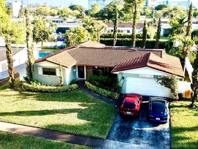 3908 Jefferson St, Hollywood FL 33021