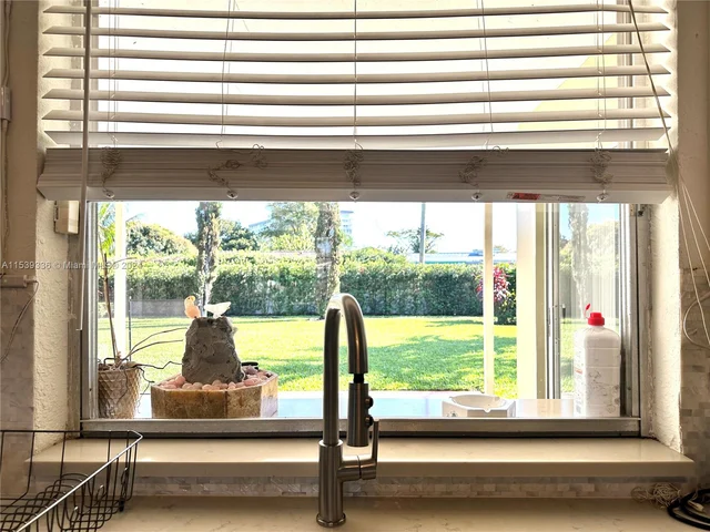 3908 Jefferson St, Hollywood FL 33021