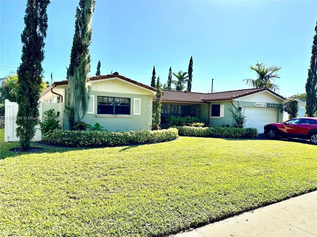 3908 Jefferson St, Hollywood FL 33021